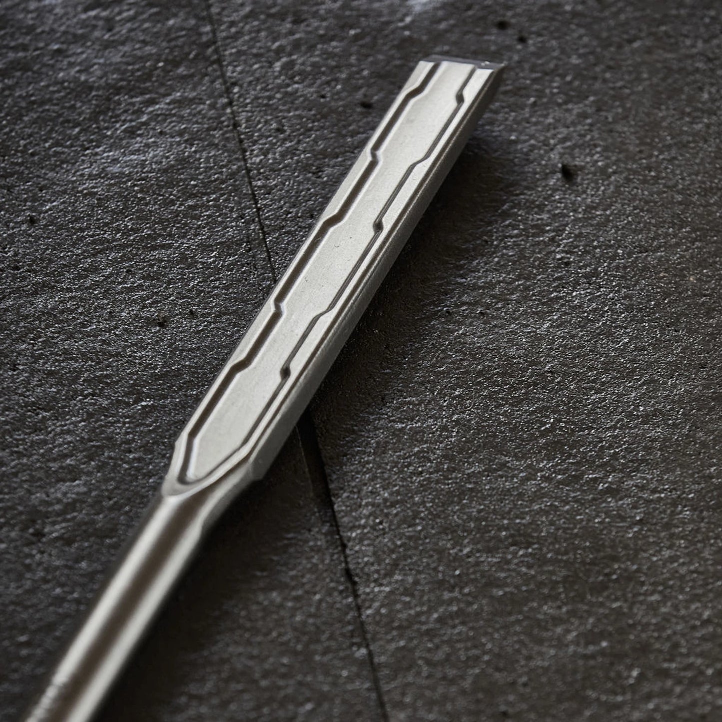 Kango 25mm x 400mm SDS Max Self-Sharpening Flat Chisel for Concrete Demolition