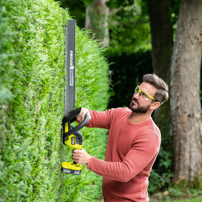 Ryobi One+ 18V Brushless Cordless Hedge Trimmer 55cm, Dual Action Blades, Anti-Jam Tech