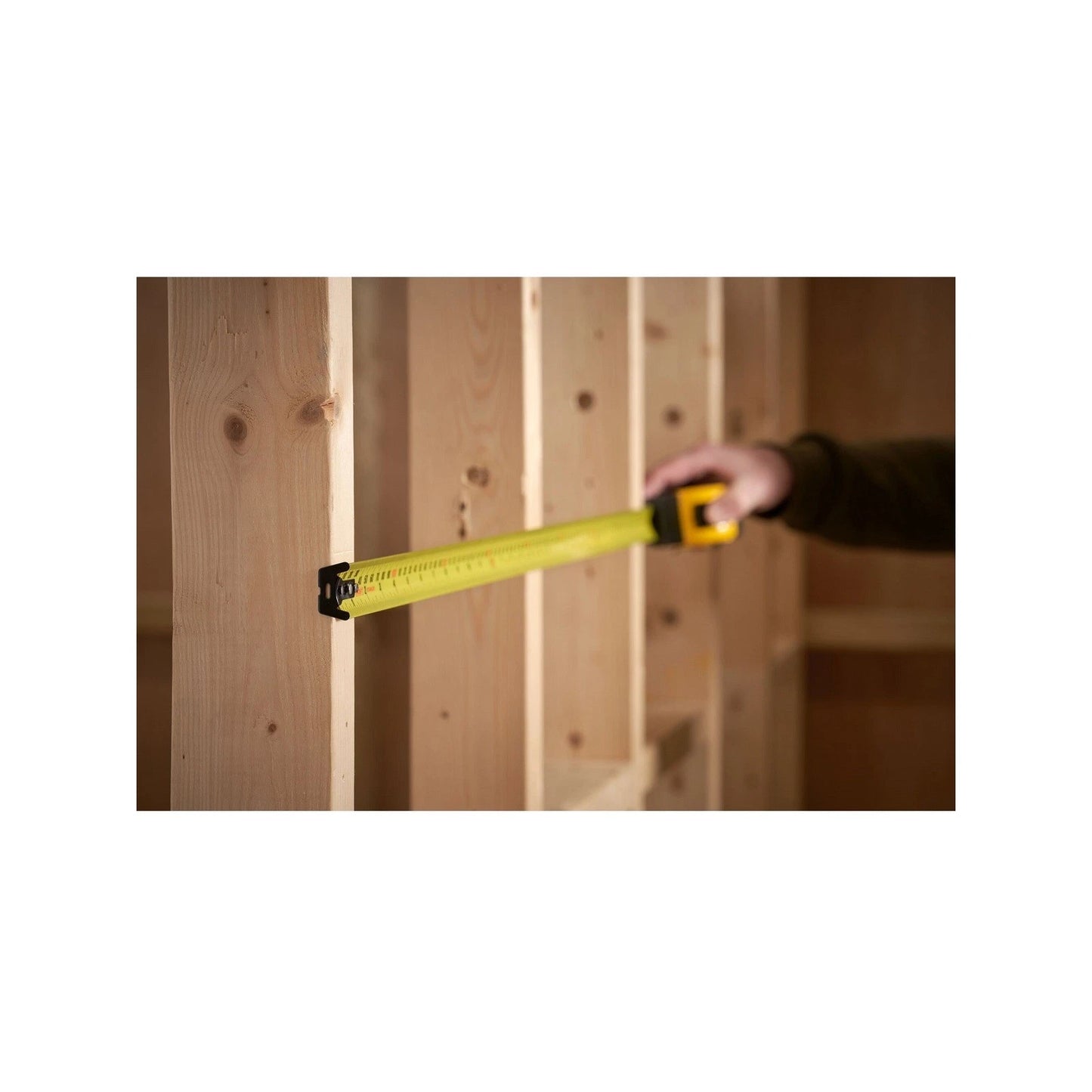 Stanley FatMax 8m Blade Armor Tape Measure with Airlock Slide Lock & Mylar Coated Blade