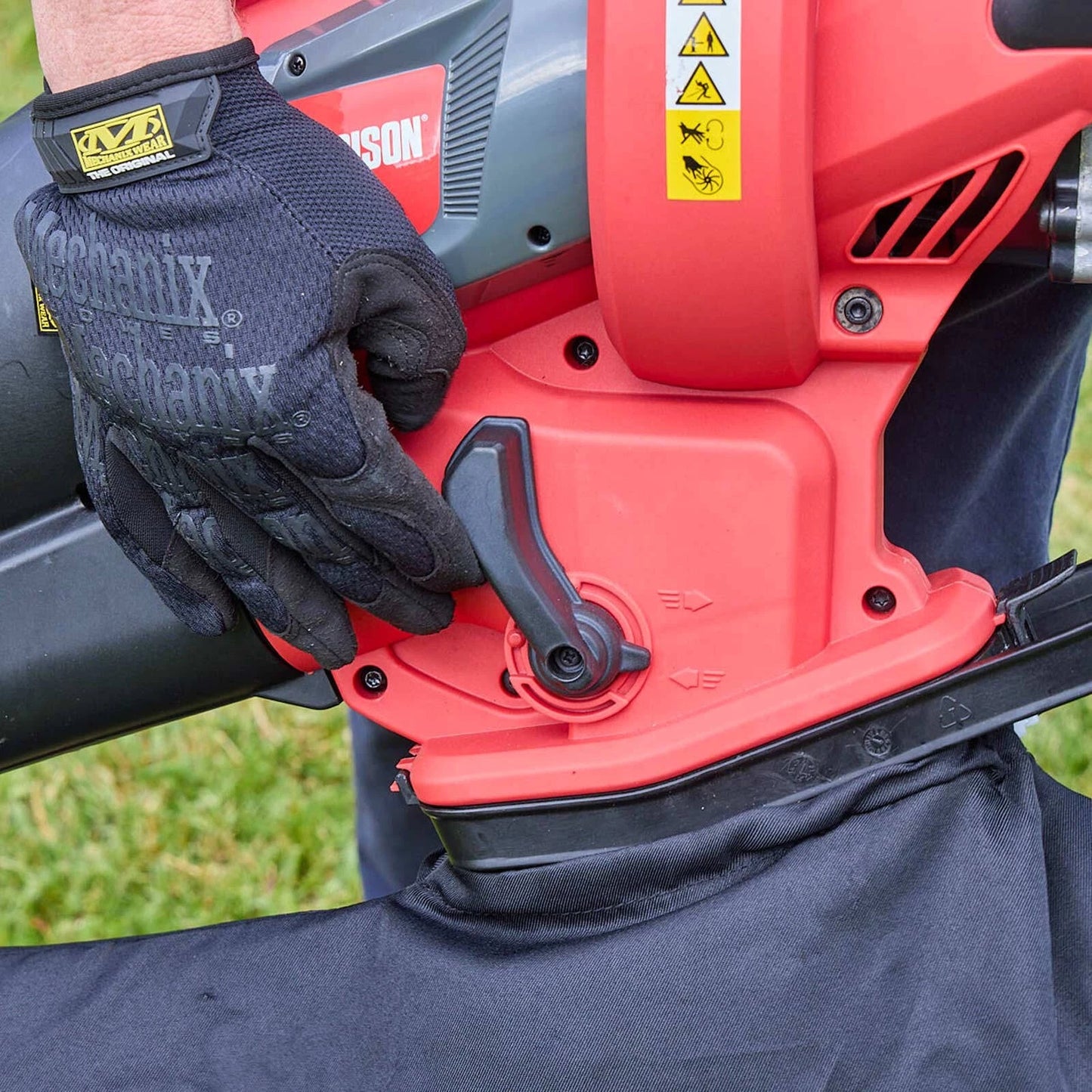 Morrison Ezi Switch Petrol Blower Vac, 30cc Engine, Dual Function, Shredding, 40L Bag