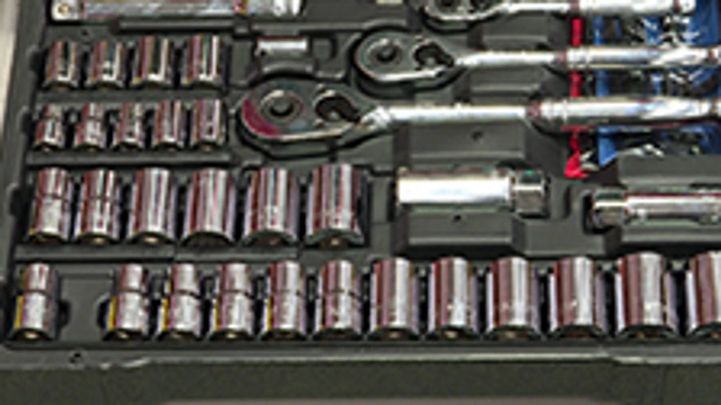 Stanley 176 Piece Tool Kit with MaxDrive™ Sockets & Quick Release Ratchets