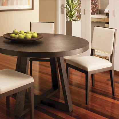 Cabot's 1L Water-Based Gloss Stain & Varnish, Scratch & UV Resistant, Fast Recoat