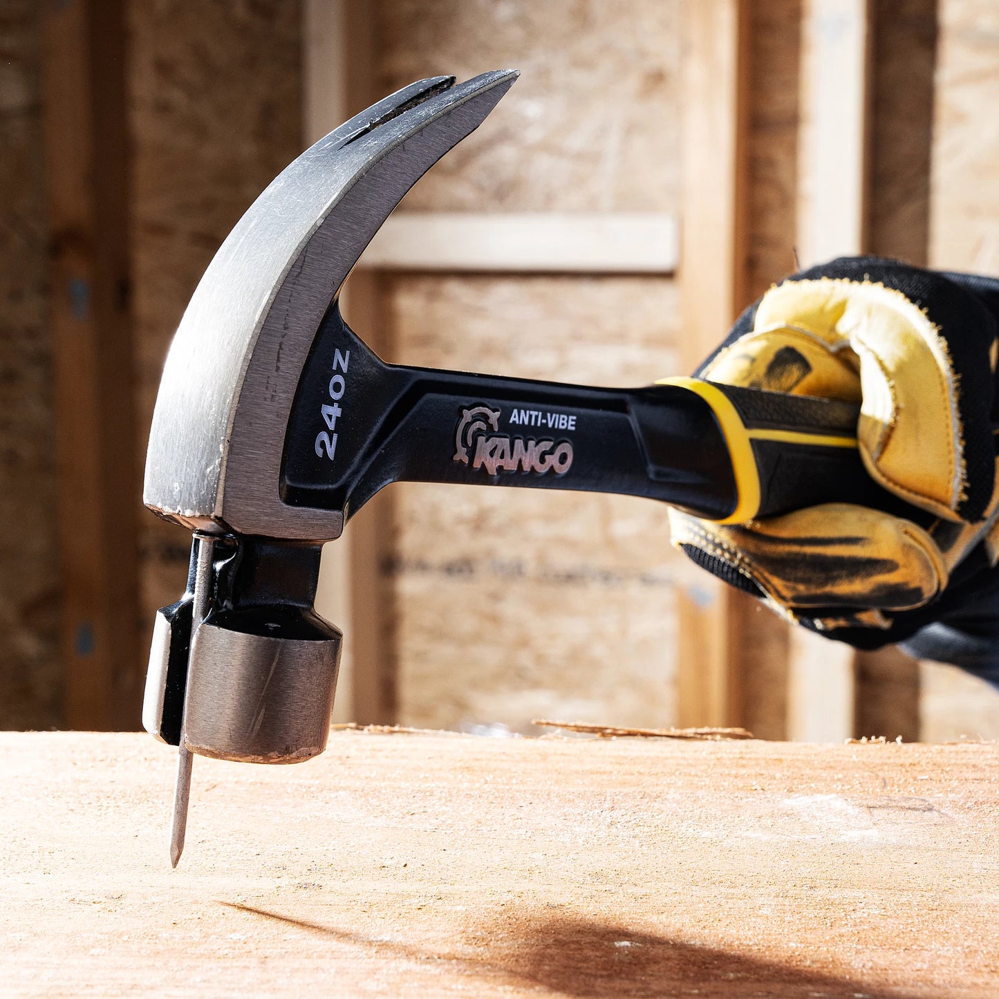 Kango 20oz Anti-Vibe Steel Claw Hammer with Magnetic Nail-Starter and Curved Claw