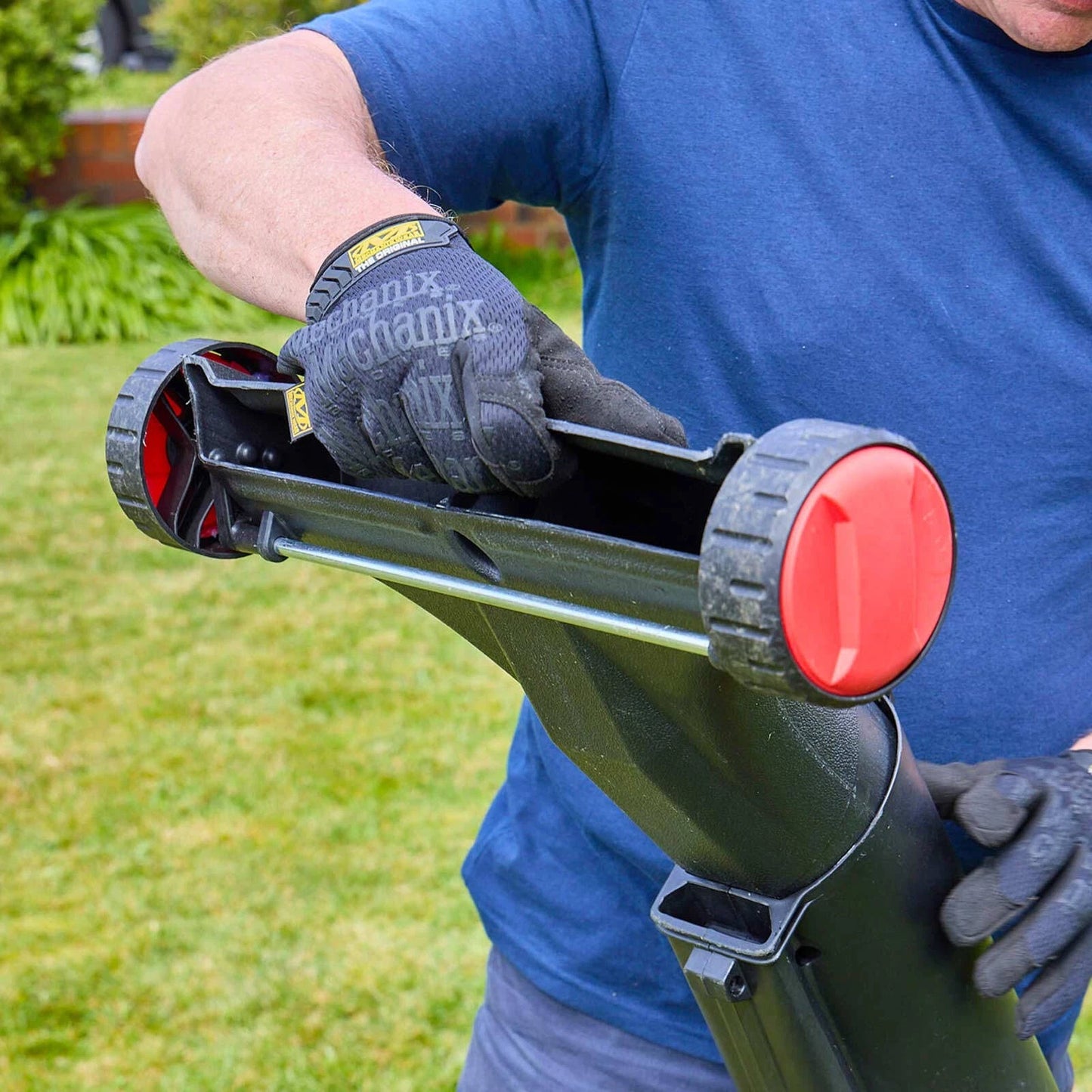 Morrison Ezi Switch Petrol Blower Vac, 30cc Engine, Dual Function, Shredding, 40L Bag