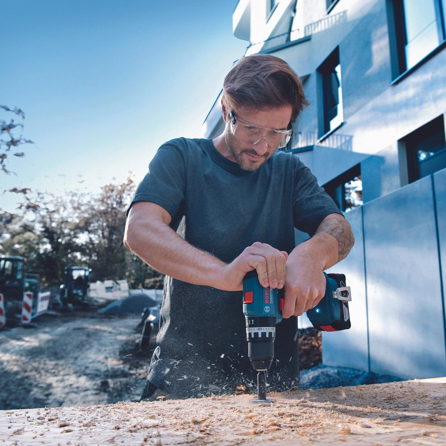 Bosch 18V Brushless Combo Kit, Drill & Impact Driver, 5.0Ah Battery, Charger Included