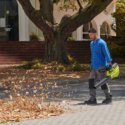 Ryobi 36V Jet Blower Kit 550CFM 4.0Ah Battery & Charger, Variable Speed, Cordless