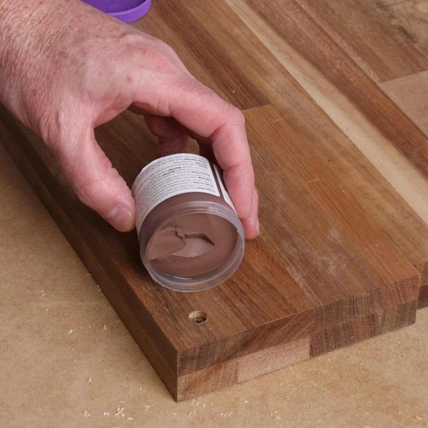 Earl's 600g Pine MulTfill Fine Filler, Interior & Exterior, Non-Shrinking, Paintable