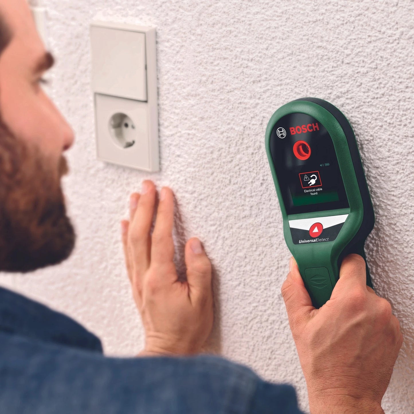 Bosch Green UniversalDetect Wall and Floor Scanner with Deep Detection and LED Indicators