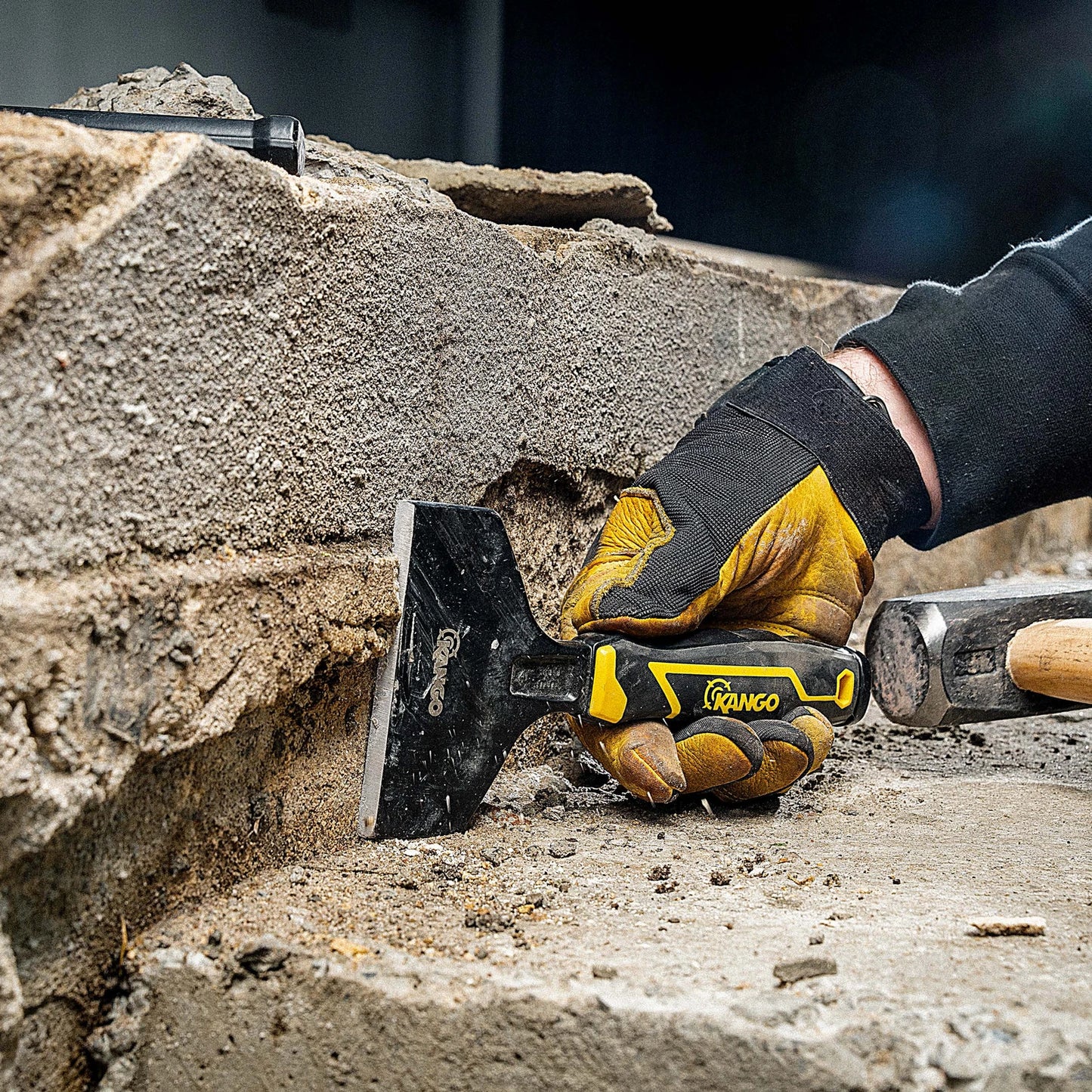 Kango 80mm Masonry Chisel, CR-V Steel, Ergonomic TPR Handle, Optimized 45° Angle