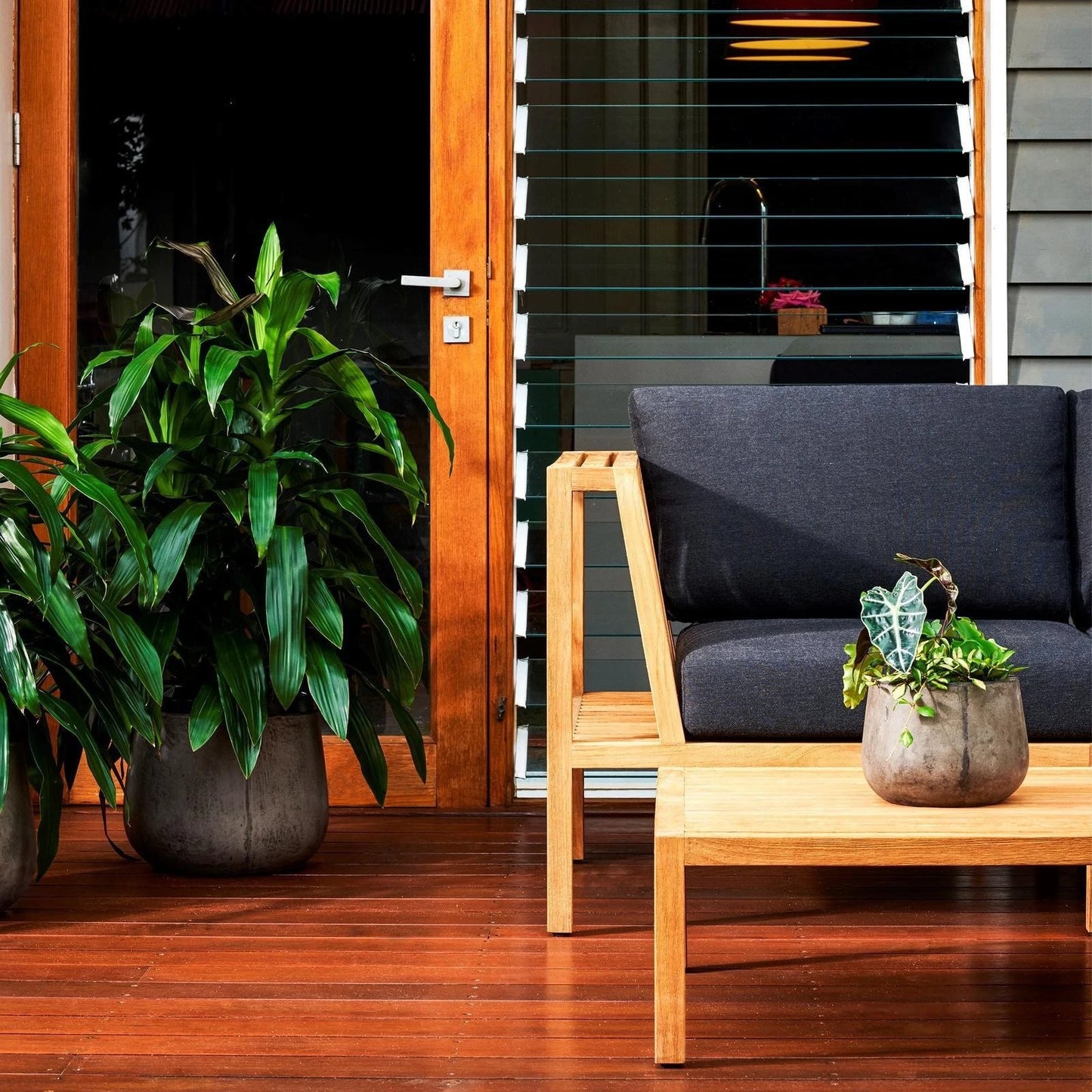 Cabot's 500ml Natural Garden Furniture Oil, Water-Based, UV Resistant, Trigger Pack