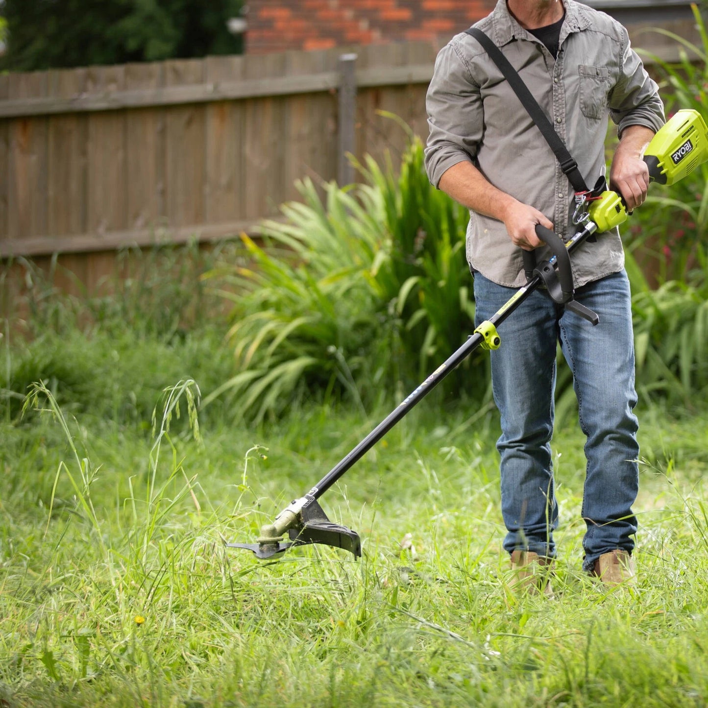 Ryobi 18V HP Brushless 26cm Brushcutter, Cordless, Expandable, Tool Only
