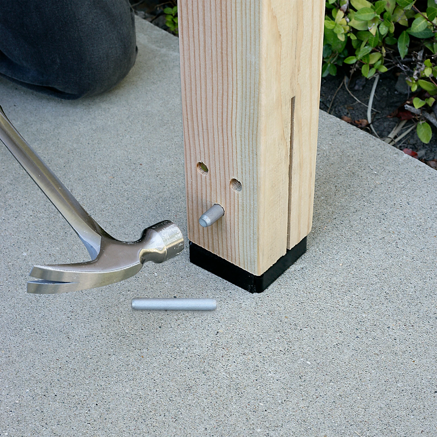Simpson Strong-Tie Concealed Post Base 90-100mm, ZMAX® Galvanised, Heavy-Gauge Steel