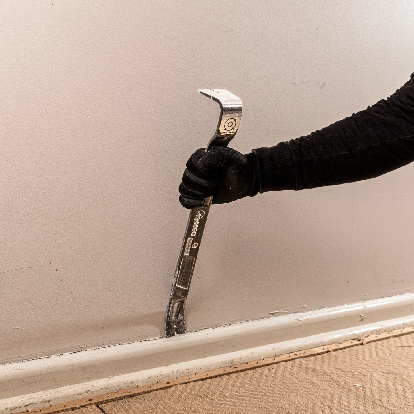 Kango 450mm Heavy-Duty Flat Pry Bar with High Leverage Head & Strike Zone™