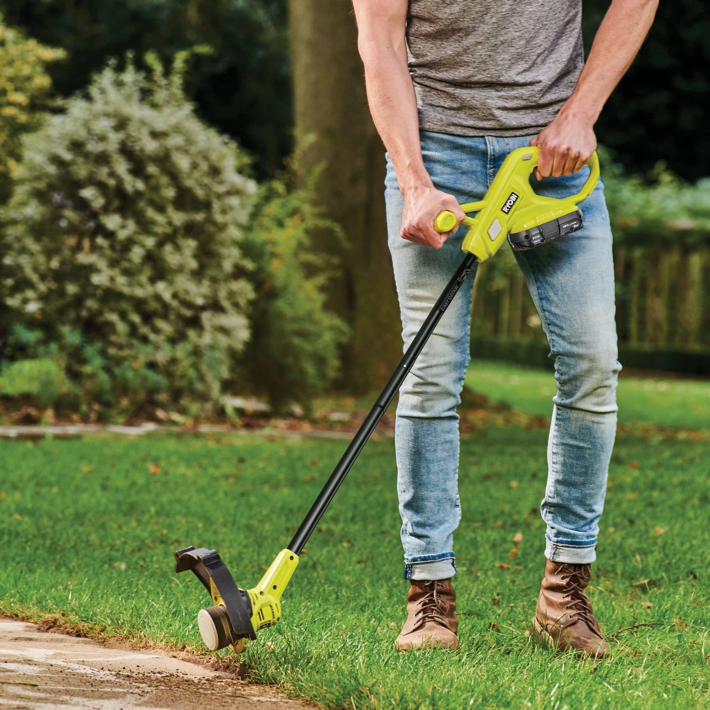 Ryobi 18V ONE+ Cordless 25cm Line Trimmer Kit with Battery & Charger