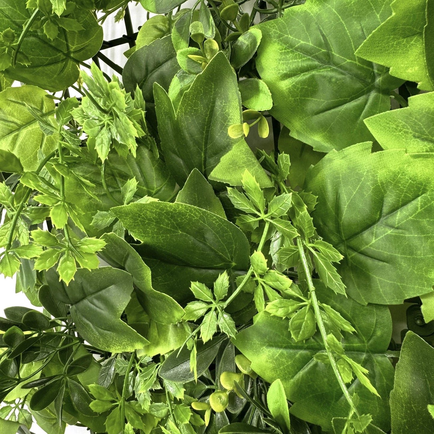 UN-REAL Artificial Hedge Tile 50x50cm Mixed Ivy Leaves UV-Treated Indoor Outdoor