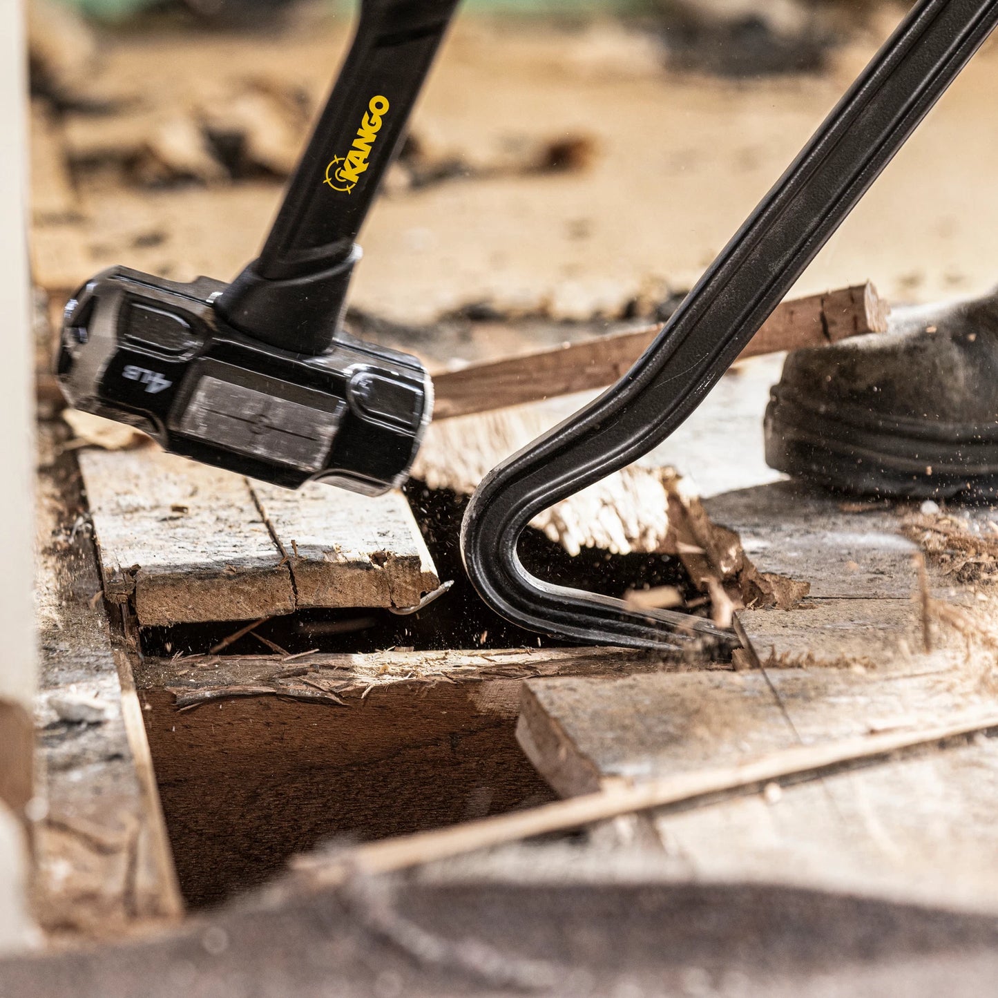 Kango 1200mm Wrecking Bar - Goose Neck, I-Beam, Heat-Treated Steel, Versatile Demolition Tool