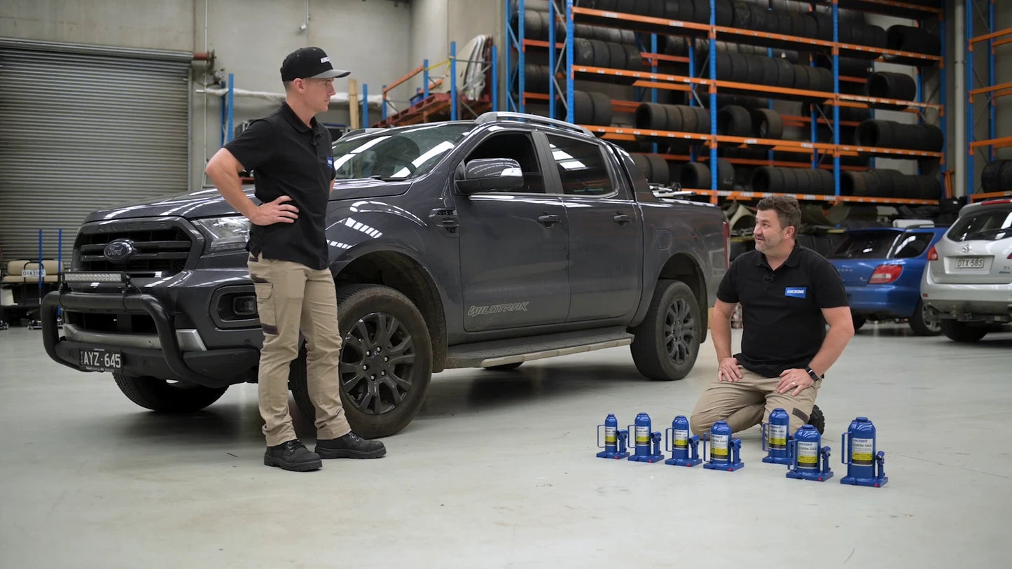 Kincrome 4,000kg Hydraulic Bottle Jack, Welded Design, Billet Steel Base, AS/NZS Compliant