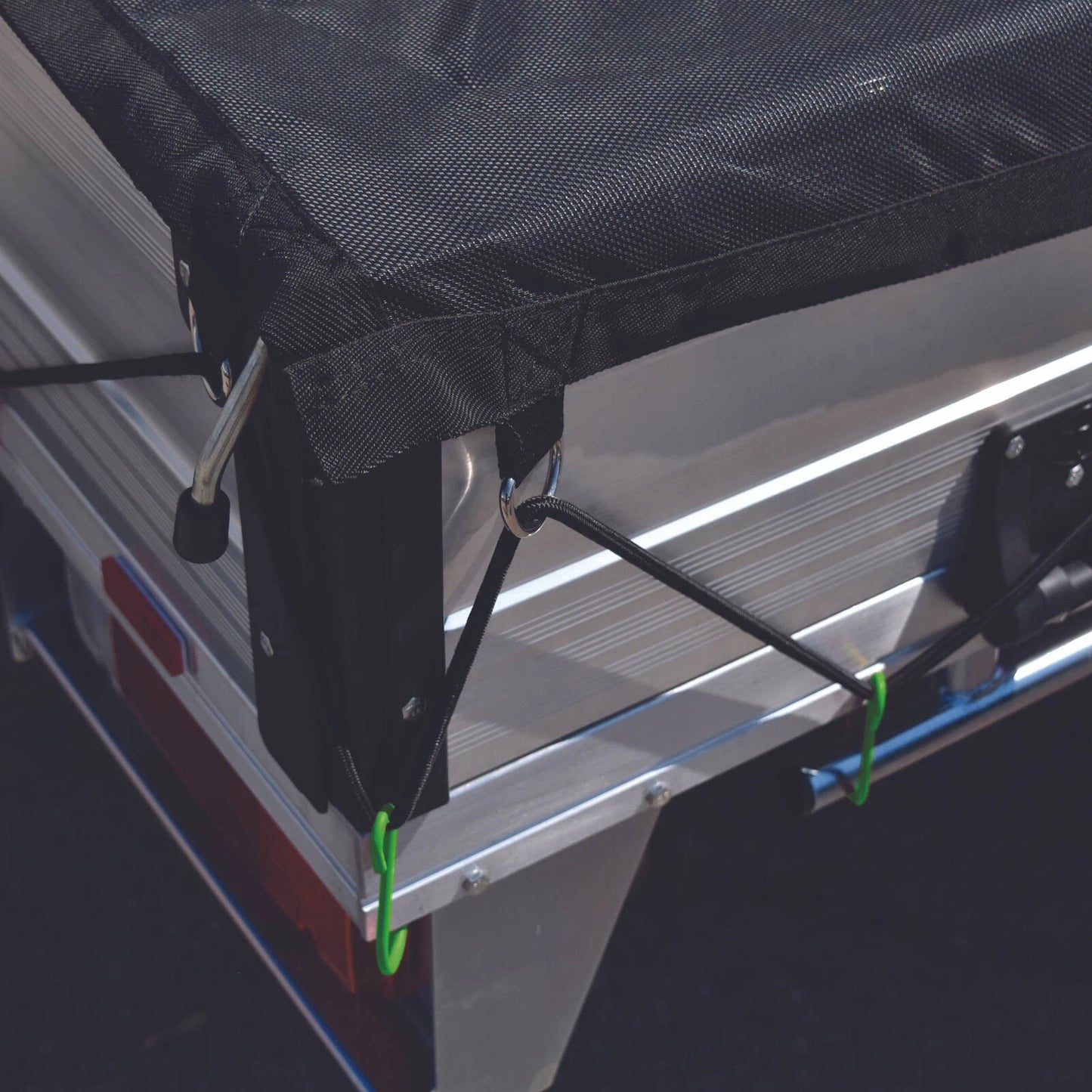 Lion Ultramesh Cargo Net 2.0 x 1.8m - Heavy-Duty, 600kg Load Capacity, Steel Hooks