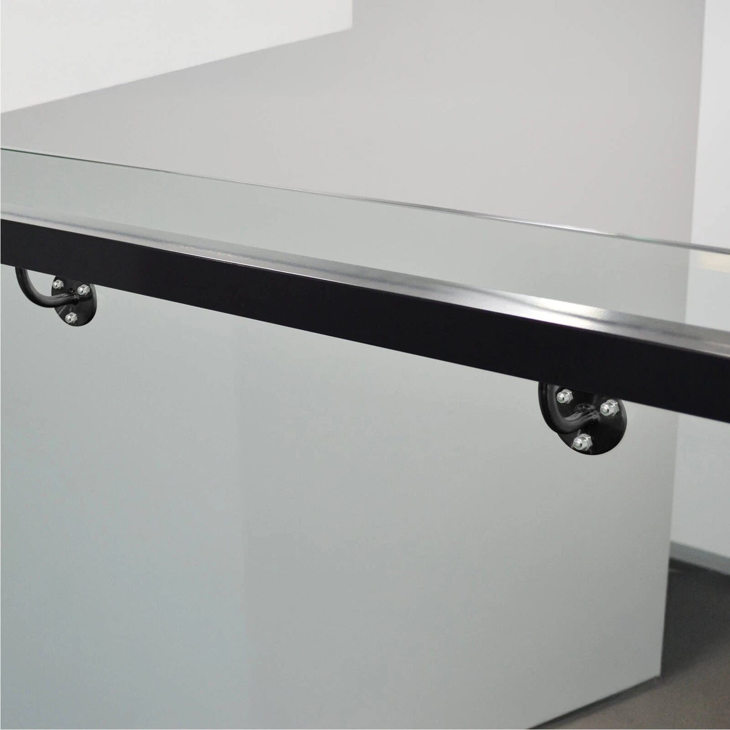 Carinya Black Stainless Steel Handrail Bracket - Corrosion Resistant, Easy Install