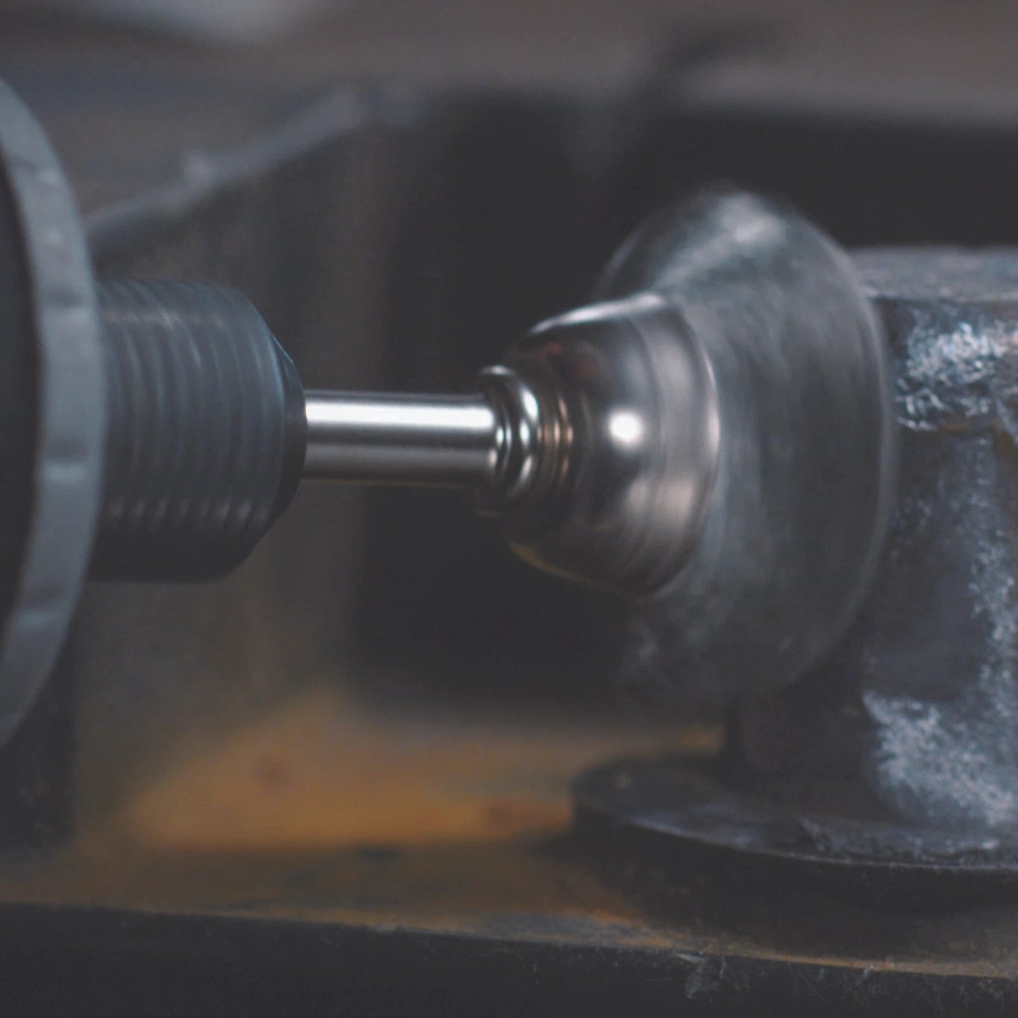 Dremel Carbon Steel Brush 13mm - Rust & Corrosion Removal, 2 Pack