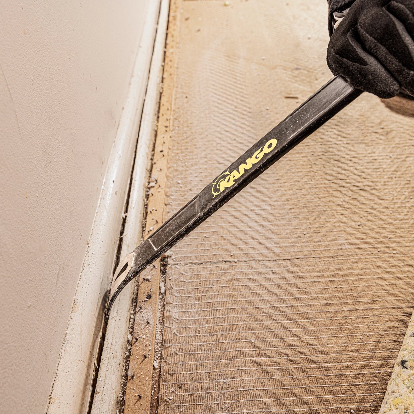 Kango 450mm Heavy-Duty Flat Pry Bar with High Leverage Head & Strike Zone™