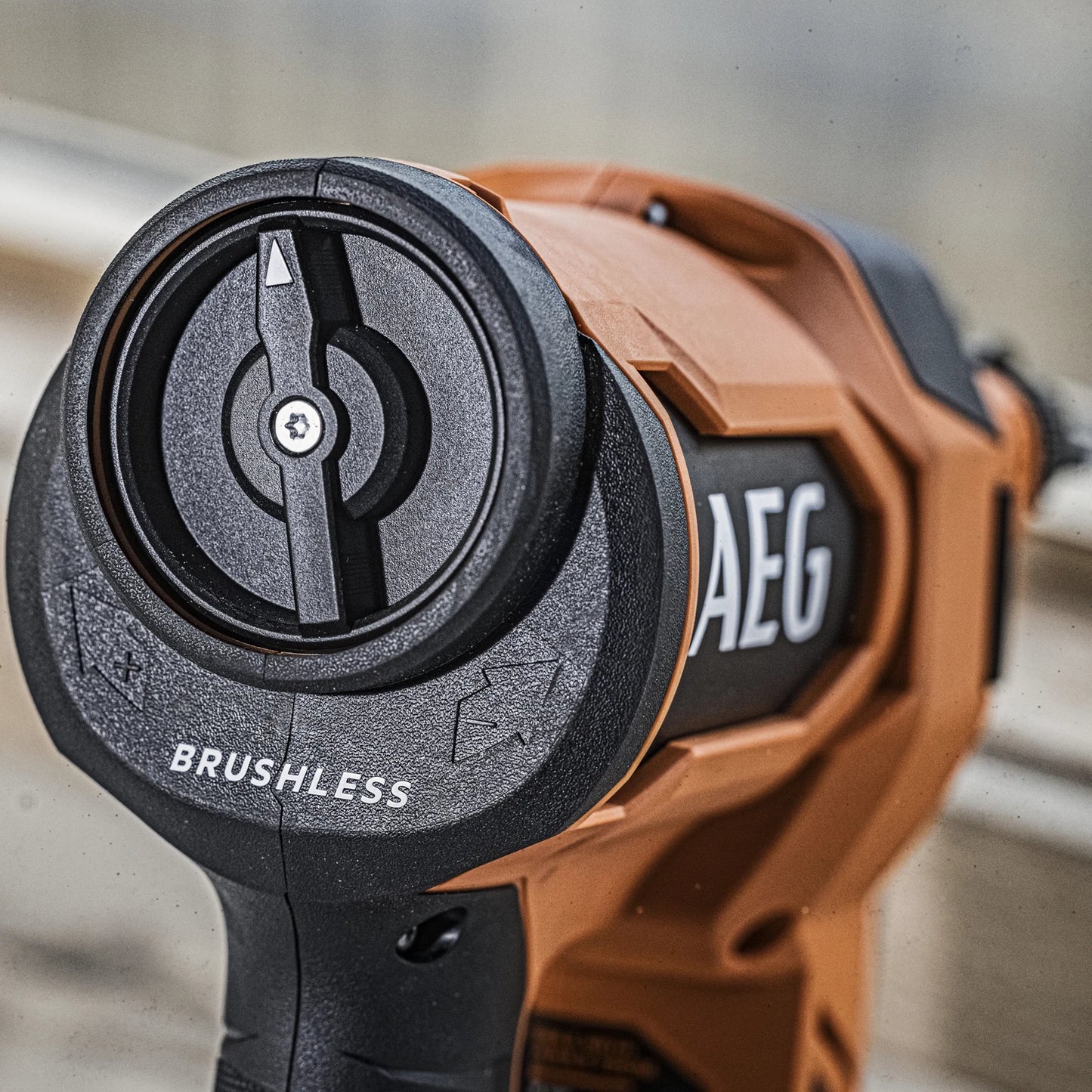 AEG 18V Brushless Brad Nailer, Cordless, Clean Drive, Tool-Free Jam Release