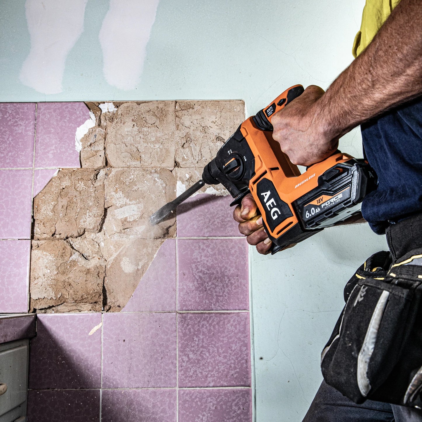 AEG 18V FUSION SDS+ Rotary Hammer Drill, 2.5J Impact, 3-Mode, Brushless Motor