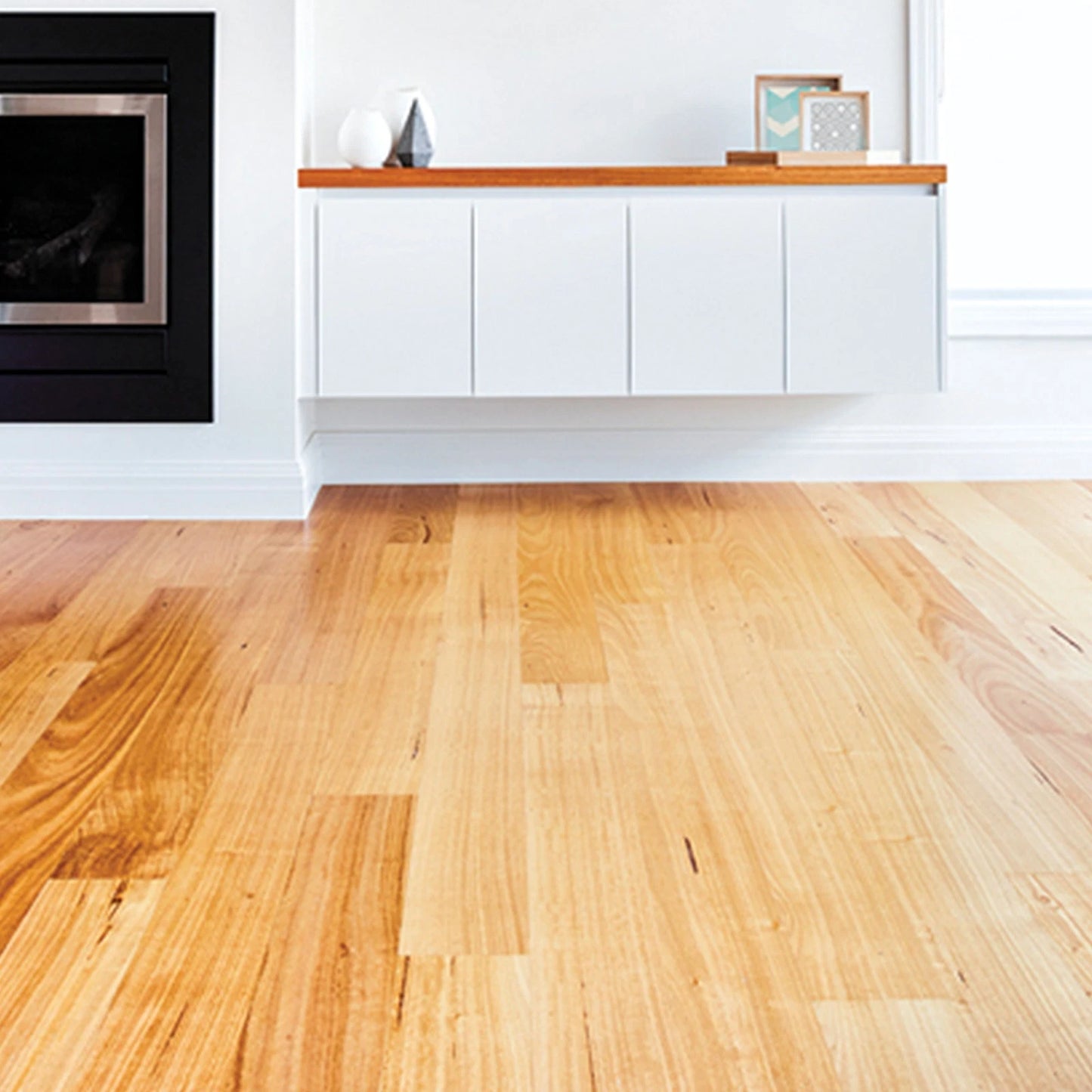 Cabot's 4L Clear Water-Based Satin Polyurethane Floor Coating for Timber Floors