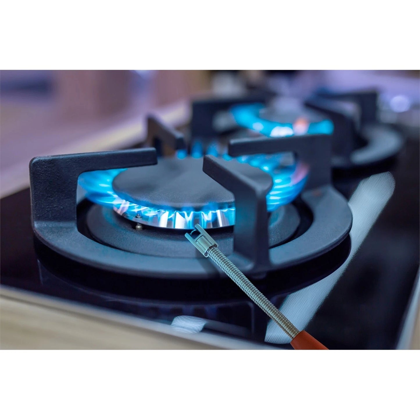 Sandleford USB Rechargeable Lighter, Eco-Friendly, Flexible Neck, Safety Lock, Black