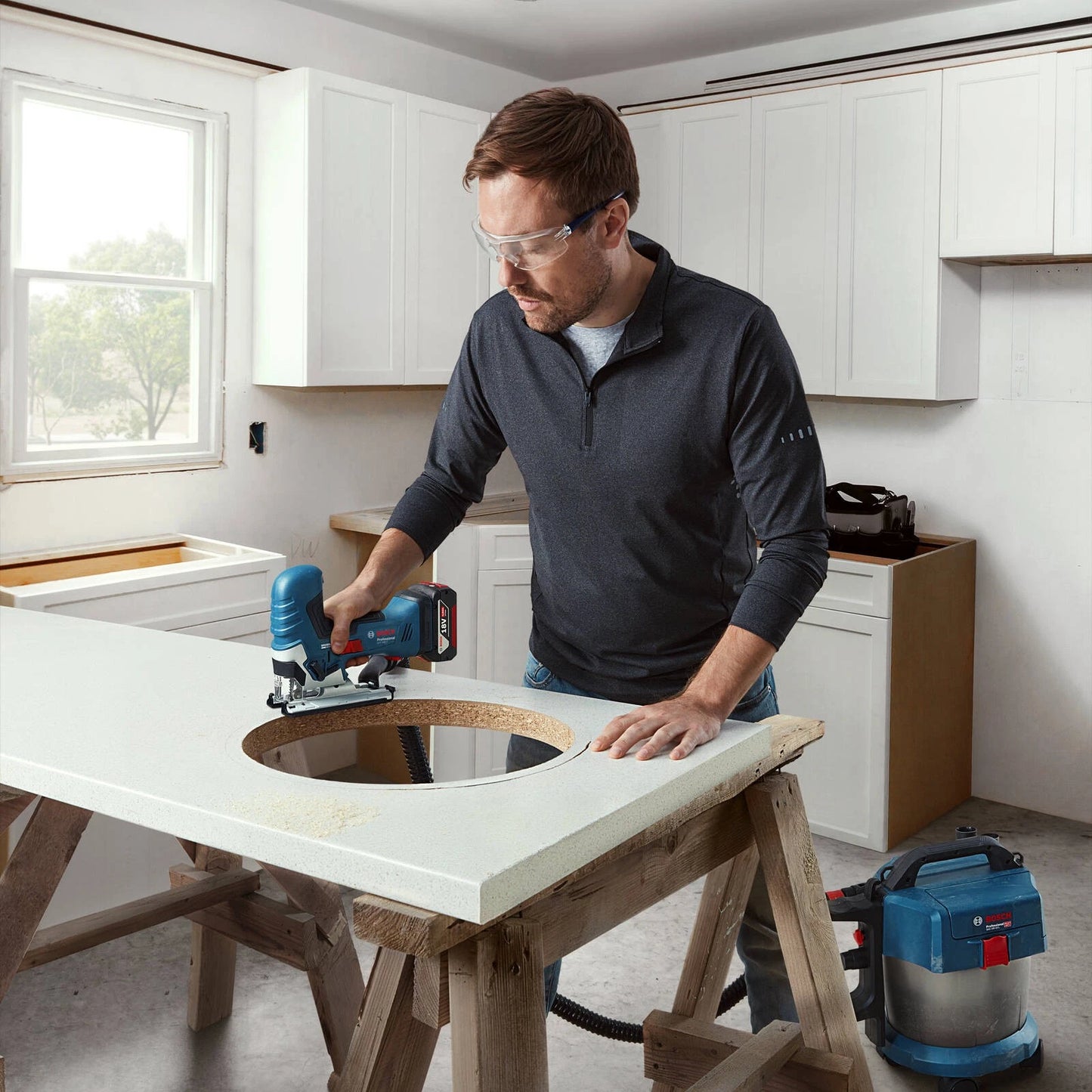 Bosch 18V Professional Cordless Jigsaw, Brushless Motor, SDS Blade, LED Light, Bevel Cuts