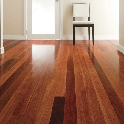 Cabot's 4L Gloss Cabothane Clear Satin Floor Polyurethane, Durable Oil-Based Finish