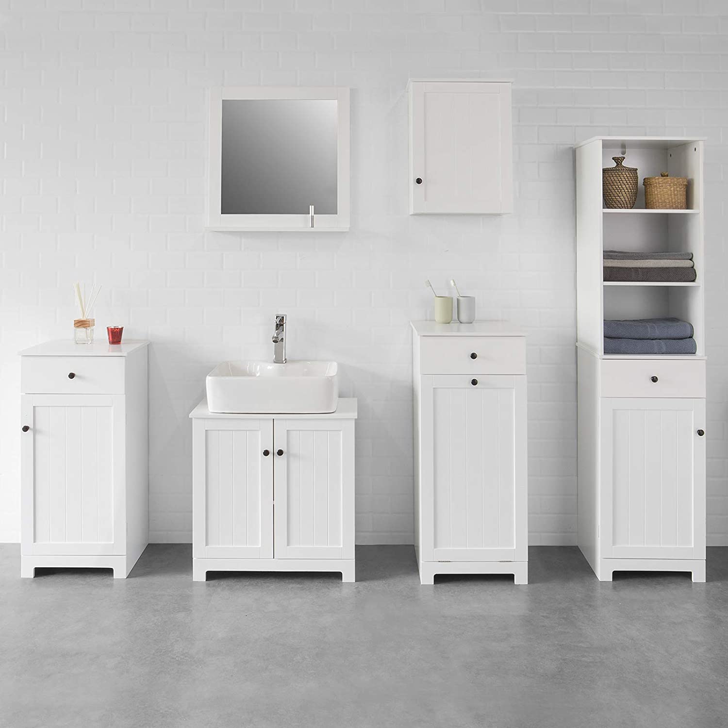 White Wall Cabinet with Door 40x52cm | Auzzi Store